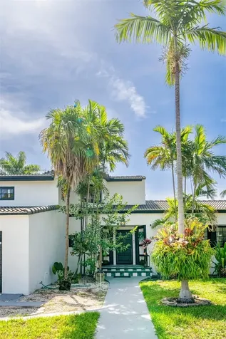 5149 Alton Road Miami Beach FL 33140