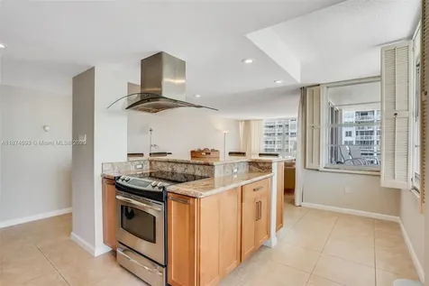 18041 Biscayne Boulevard Aventura FL 33160