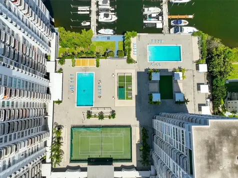 18041 Biscayne Boulevard Aventura FL 33160
