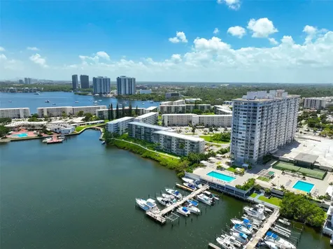 18041 Biscayne Boulevard Aventura FL 33160