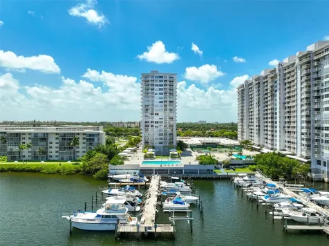 18041 Biscayne Boulevard Aventura FL 33160