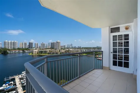 18041 Biscayne Boulevard Aventura FL 33160