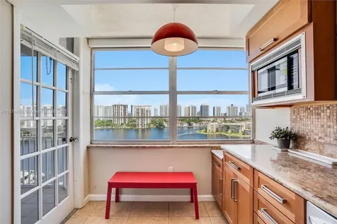 18041 Biscayne Boulevard Aventura FL 33160