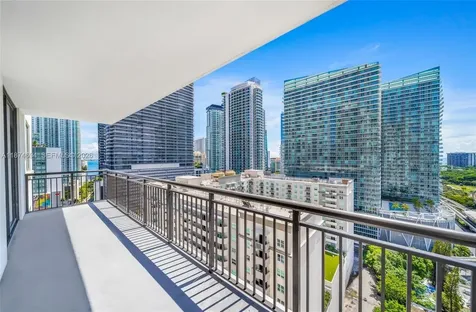 999 SW 1st Avenue Miami FL 33130