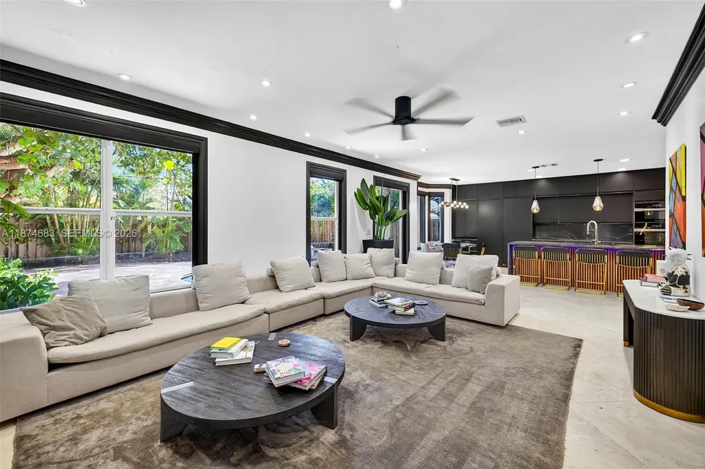 3325 NE 17th Court Fort Lauderdale FL 33305