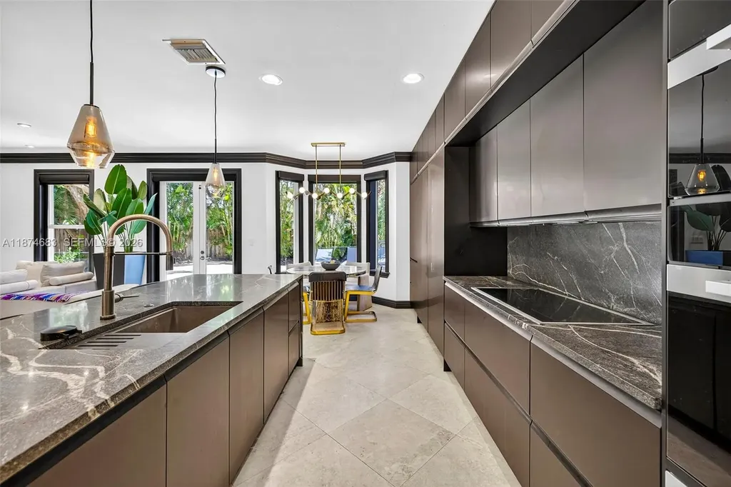 3325 NE 17th Court Fort Lauderdale FL 33305