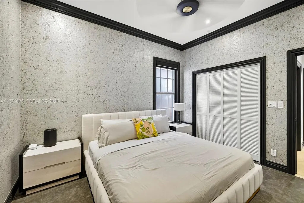 3325 NE 17th Court Fort Lauderdale FL 33305