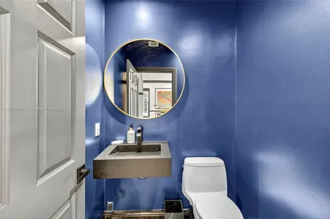 3325 NE 17th Court Fort Lauderdale FL 33305