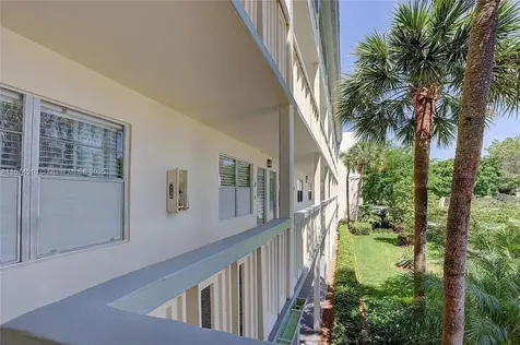 2501 Antigua Terrace Coconut Creek FL 33066