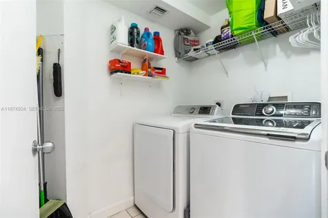 21055 Yacht Club Drive Aventura FL 33180