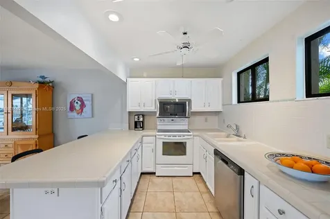 725 El Dorado Parkway W Cape Coral FL 33914
