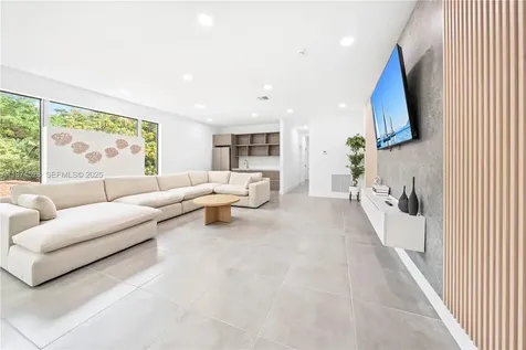 857 SW 14th Avenue Miami FL 33135