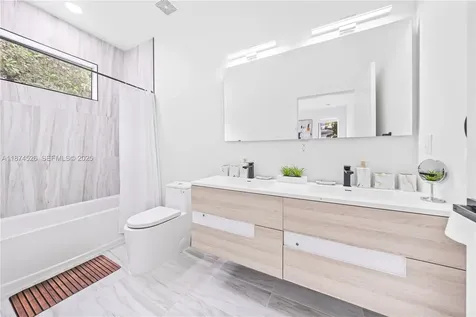 857 SW 14th Avenue Miami FL 33135