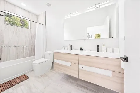 857 SW 14th Avenue Miami FL 33135