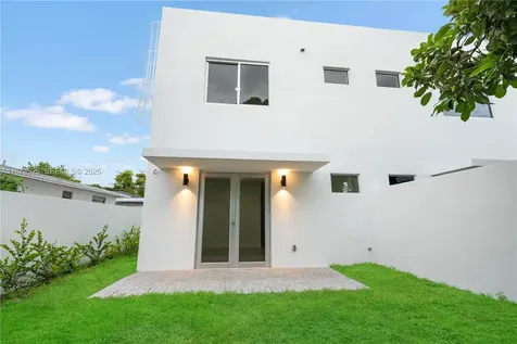 857 SW 14th Avenue Miami FL 33135