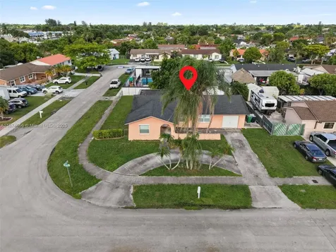4211 SW 135th Avenue Miami FL 33175