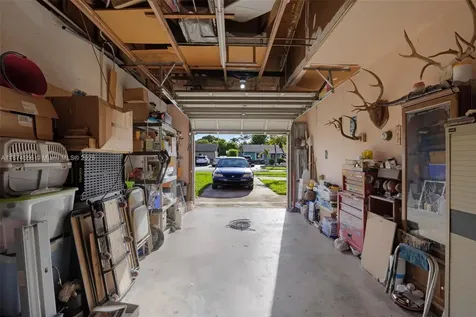 4211 SW 135th Avenue Miami FL 33175