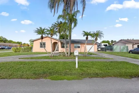 4211 SW 135th Avenue Miami FL 33175