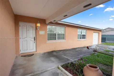 4211 SW 135th Avenue Miami FL 33175