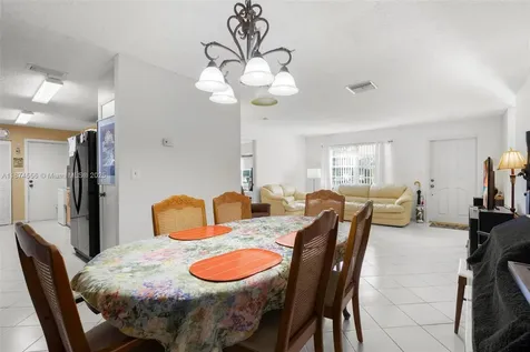 4211 SW 135th Avenue Miami FL 33175