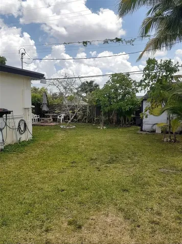9360 SW 37th Street Miami FL 33165