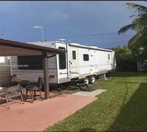 9360 SW 37th Street Miami FL 33165
