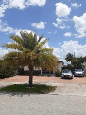 9360 SW 37th Street Miami FL 33165