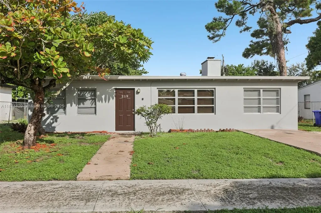 219 SW 21st Way Fort Lauderdale FL 33312