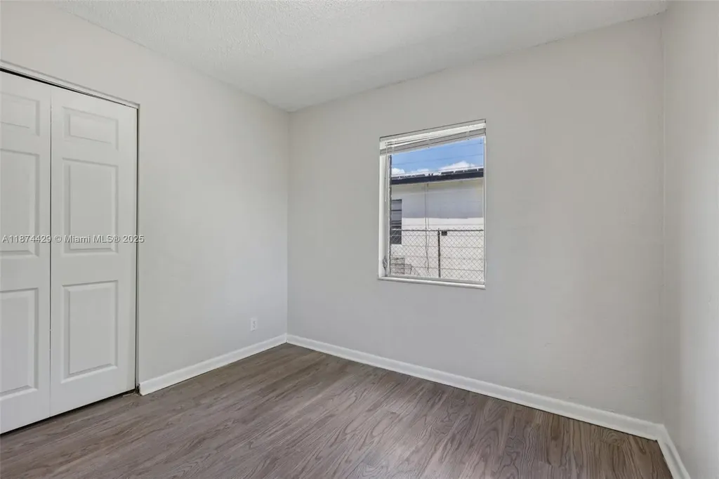 219 SW 21st Way Fort Lauderdale FL 33312