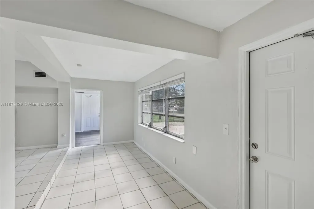 219 SW 21st Way Fort Lauderdale FL 33312