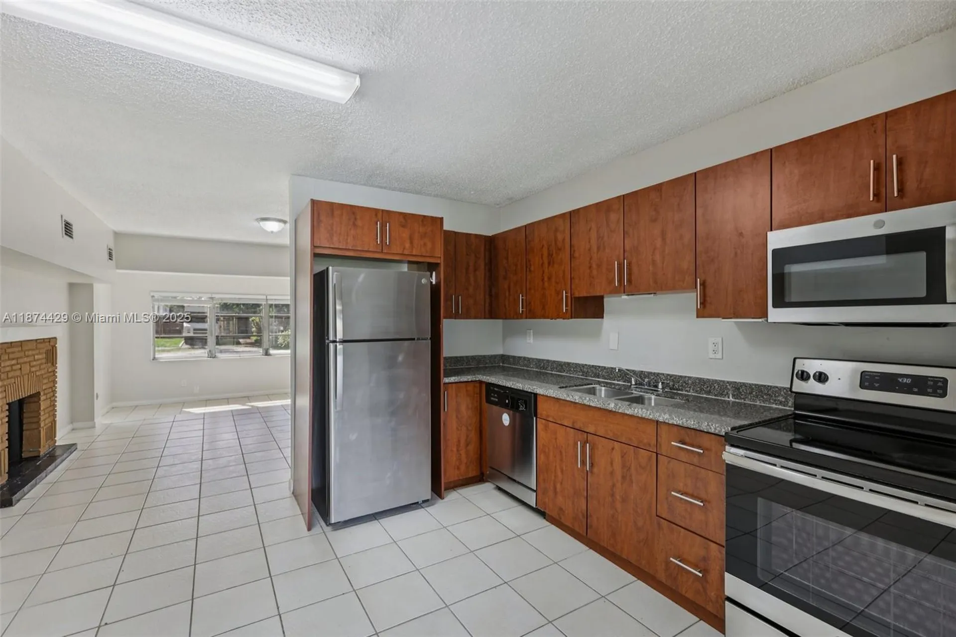 219 SW 21st Way Fort Lauderdale FL 33312