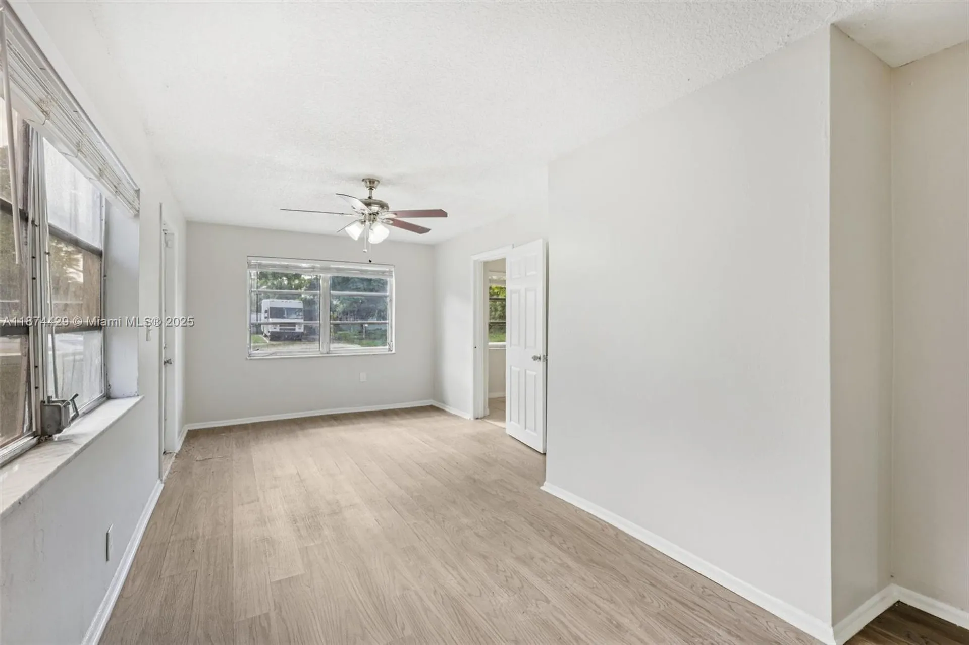 219 SW 21st Way Fort Lauderdale FL 33312