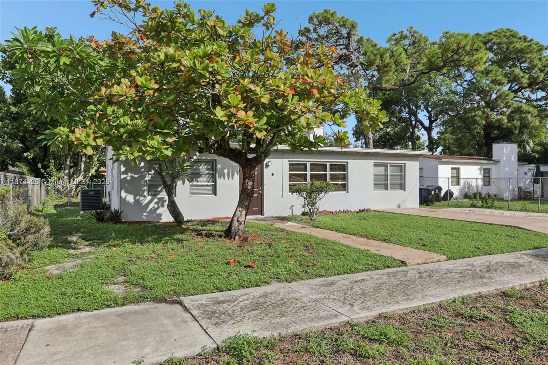 219 SW 21st Way Fort Lauderdale FL 33312