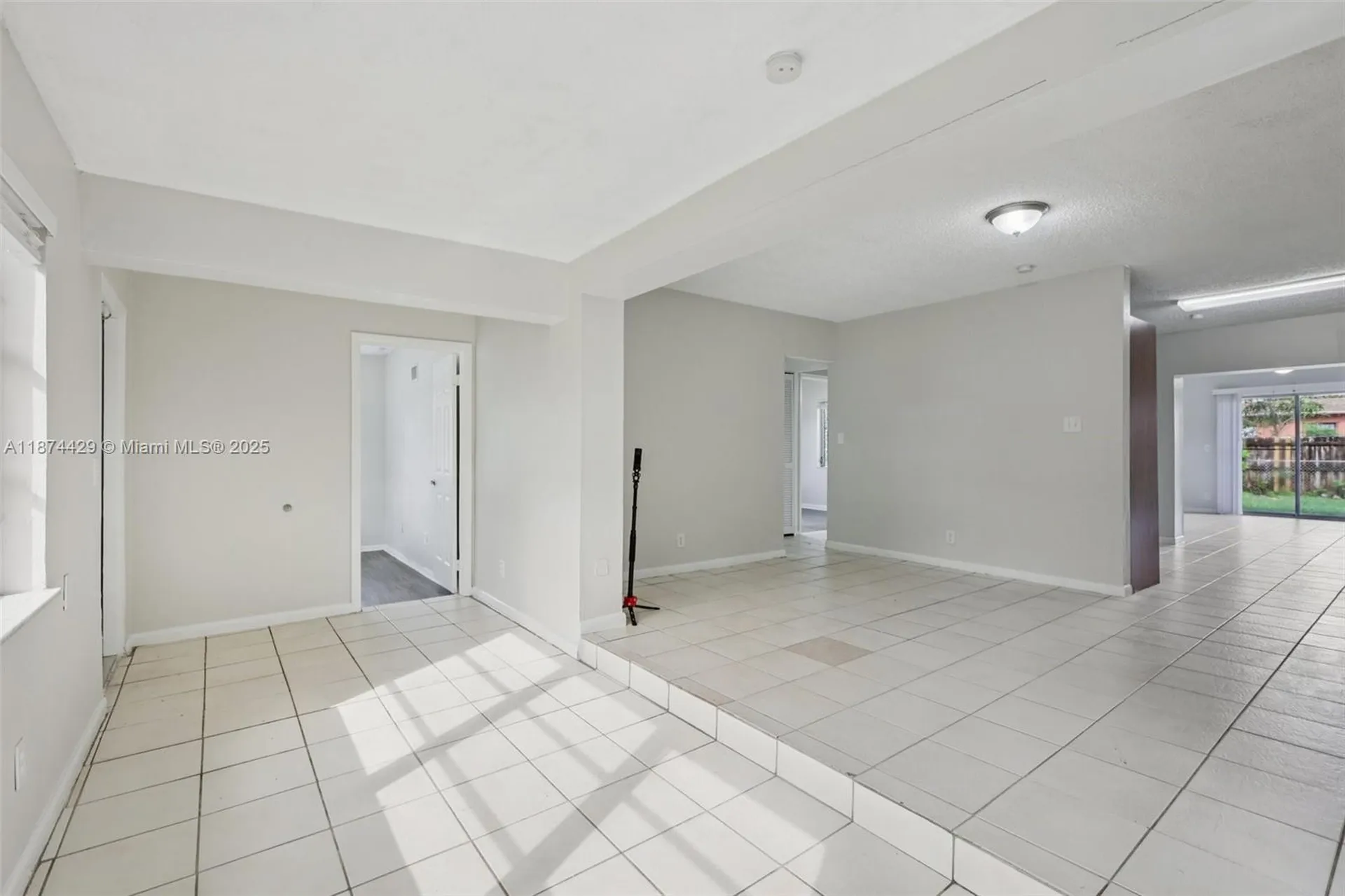 219 SW 21st Way Fort Lauderdale FL 33312