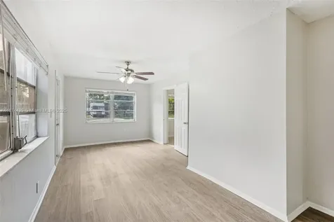 219 SW 21st Way Fort Lauderdale FL 33312