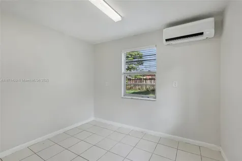 219 SW 21st Way Fort Lauderdale FL 33312