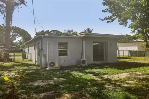 219 SW 21st Way Fort Lauderdale FL 33312