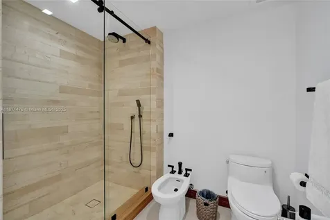 19111 Collins Avenue Sunny Isles Beach FL 33160