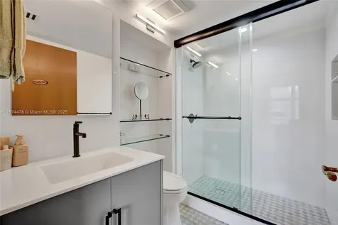 19111 Collins Avenue Sunny Isles Beach FL 33160