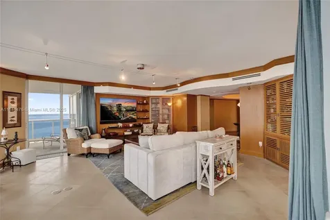 19111 Collins Avenue Sunny Isles Beach FL 33160