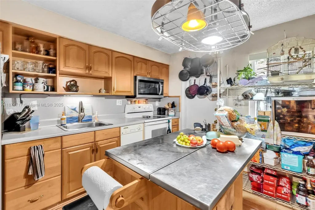 312 SW 9th Street Fort Lauderdale FL 33315
