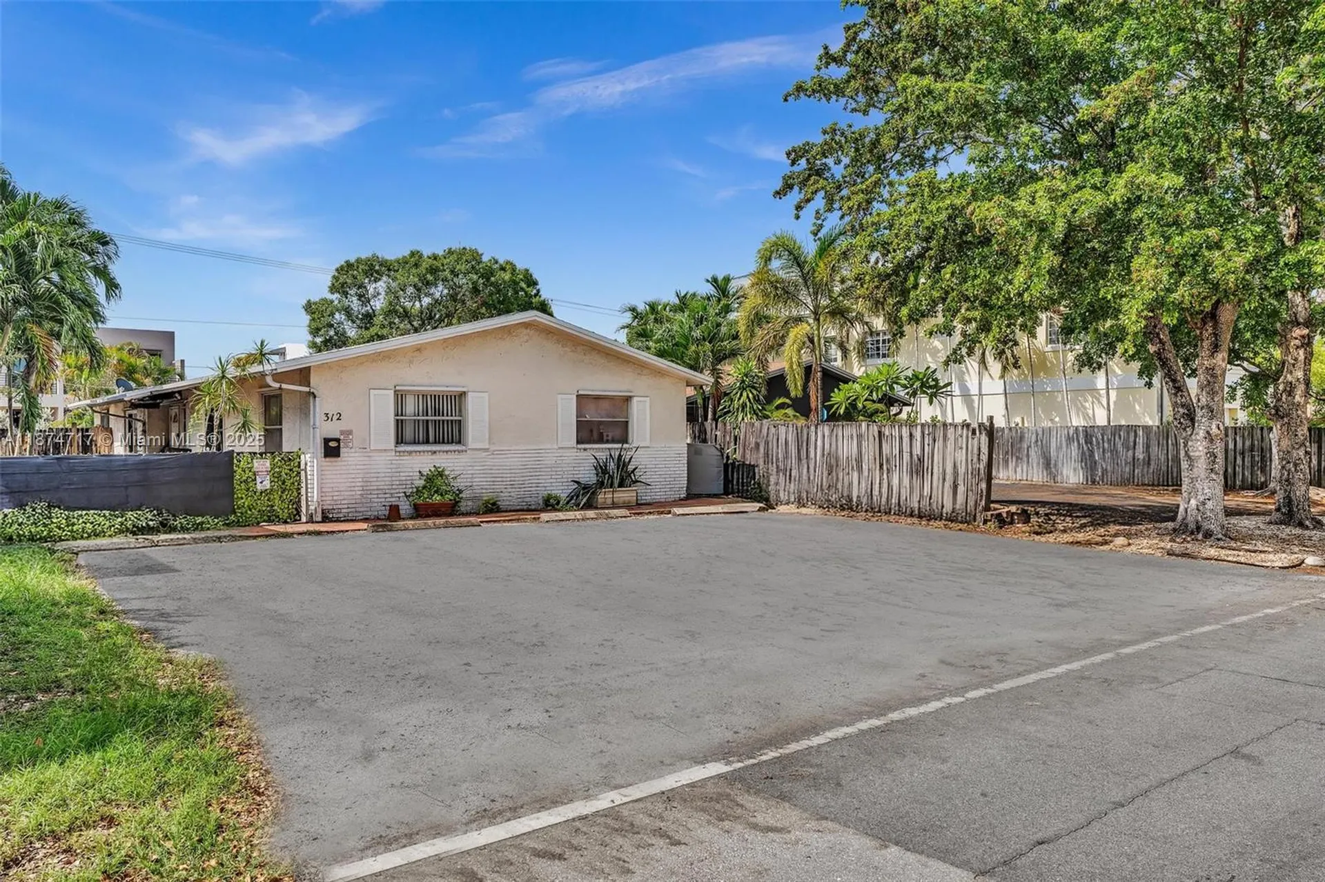 312 SW 9th Street Fort Lauderdale FL 33315