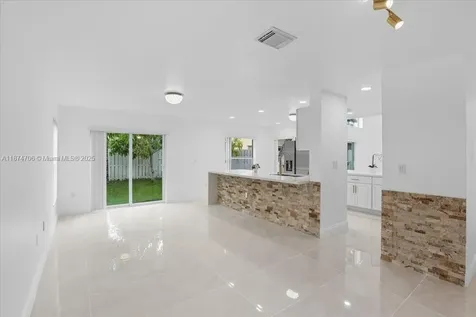12782 NW 11th Place Sunrise FL 33323