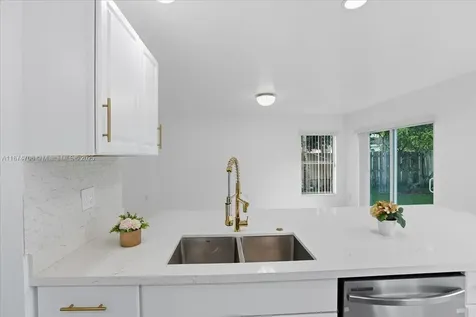 12782 NW 11th Place Sunrise FL 33323