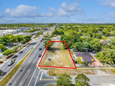 NW 27th Opa-Locka FL 33054