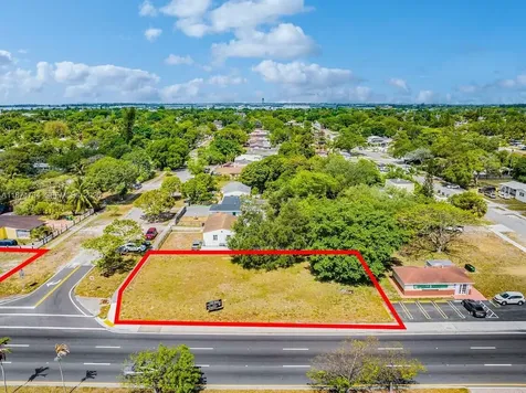 NW 27th Opa-Locka FL 33054
