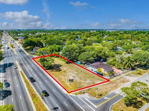 NW 27th Opa-Locka FL 33054