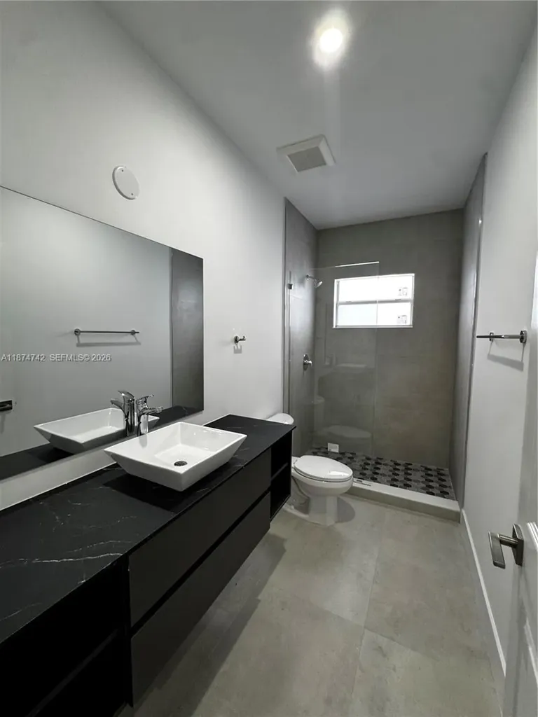 2541 NW 9th Street Fort Lauderdale FL 33311