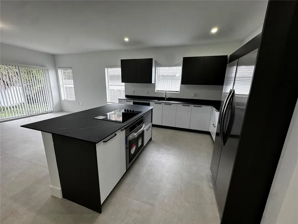 2541 NW 9th Street Fort Lauderdale FL 33311