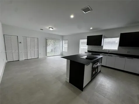 2541 NW 9th Street Fort Lauderdale FL 33311